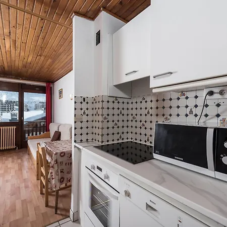 T3 Lumineux Avec Balcon A Le Lac, Proche Pistes Et Commerces - Fr-1-502-442 Apartment