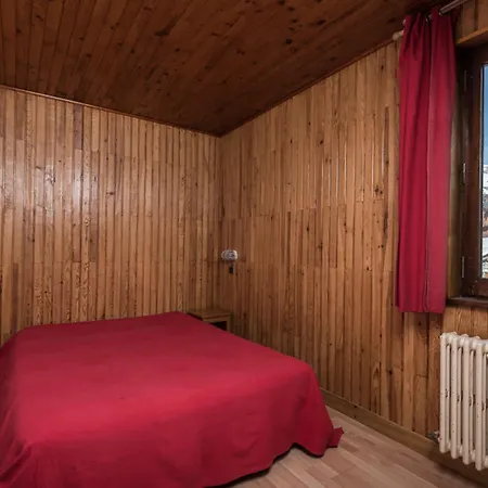 T3 Lumineux Avec Balcon A Le Lac, Proche Pistes Et Commerces - Fr-1-502-442 *
